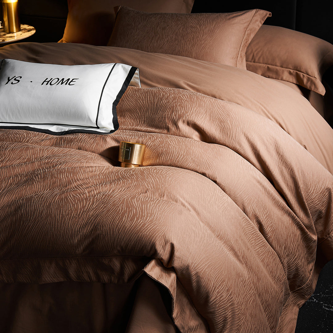 Luxurious cotton satin bed linen set with jacquard structure