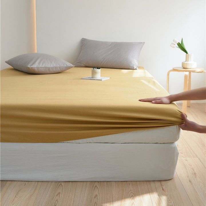Elastic fitted sheet made of cotton jersey with extra deep pocket and all-around elastic