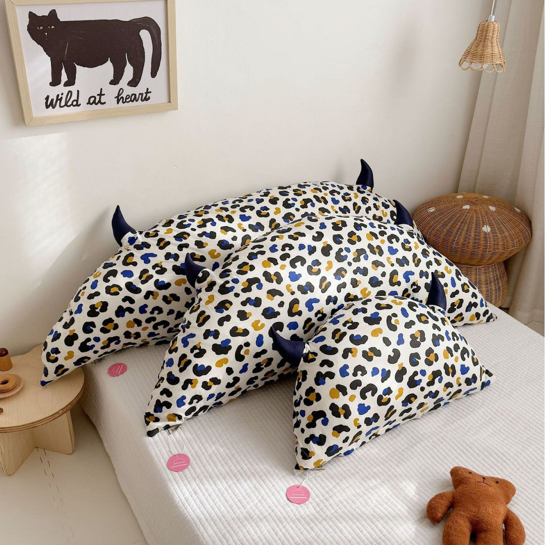 Playful Dog Print Horn-Appliqué Pillowcase Shams Set