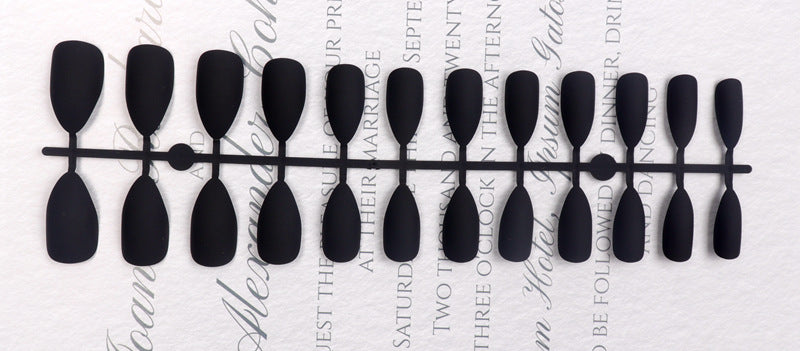 Stiletto Press-On Nail Set Stornfield