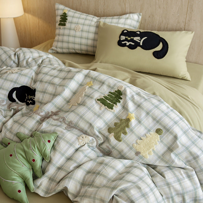 Embroidered Dog-Themed Bedding Set