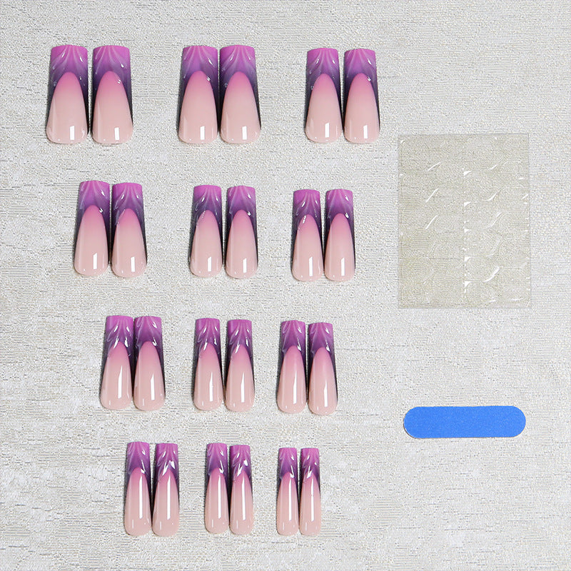 Artificial nail set with elegant 3D leaf design Stornfield