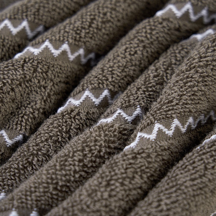 Ladies terry bath towel with modern stripes Stornfield