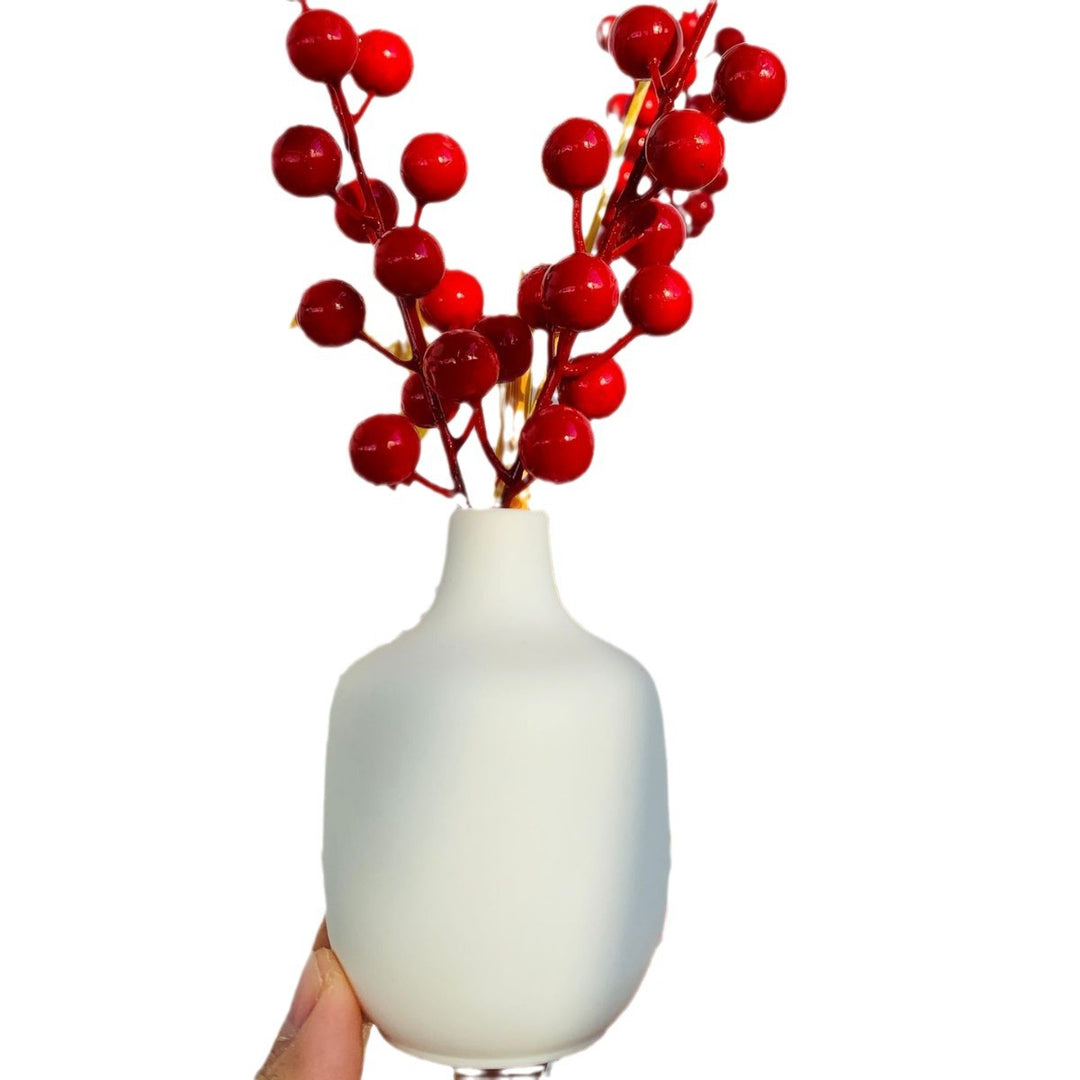 Elegant Ribbed Ceramic Vase Stornfeild