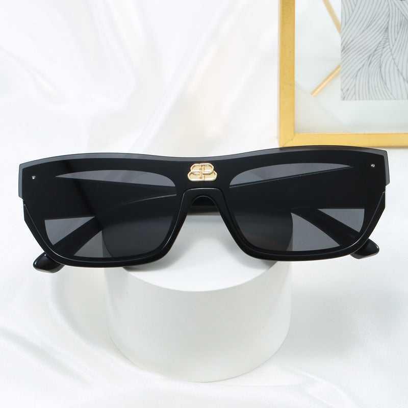 Women's fashionable oversized sunglasses with striking design Stornfield