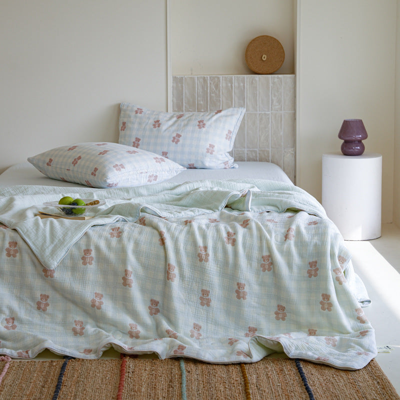 Cozy Baby-Themed Quilt Set