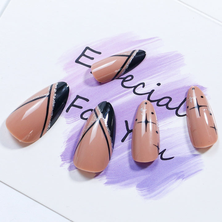 Elegant Press-On Nail Art Design Stornfield