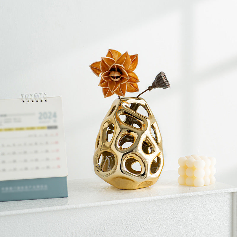 Modern Ceramic Decoration Stornfield