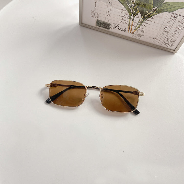 Fashionable glasses with square frame Stornfield