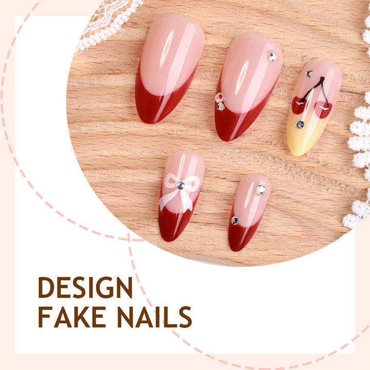 Artful nail set with glitter and heart design Stornfield