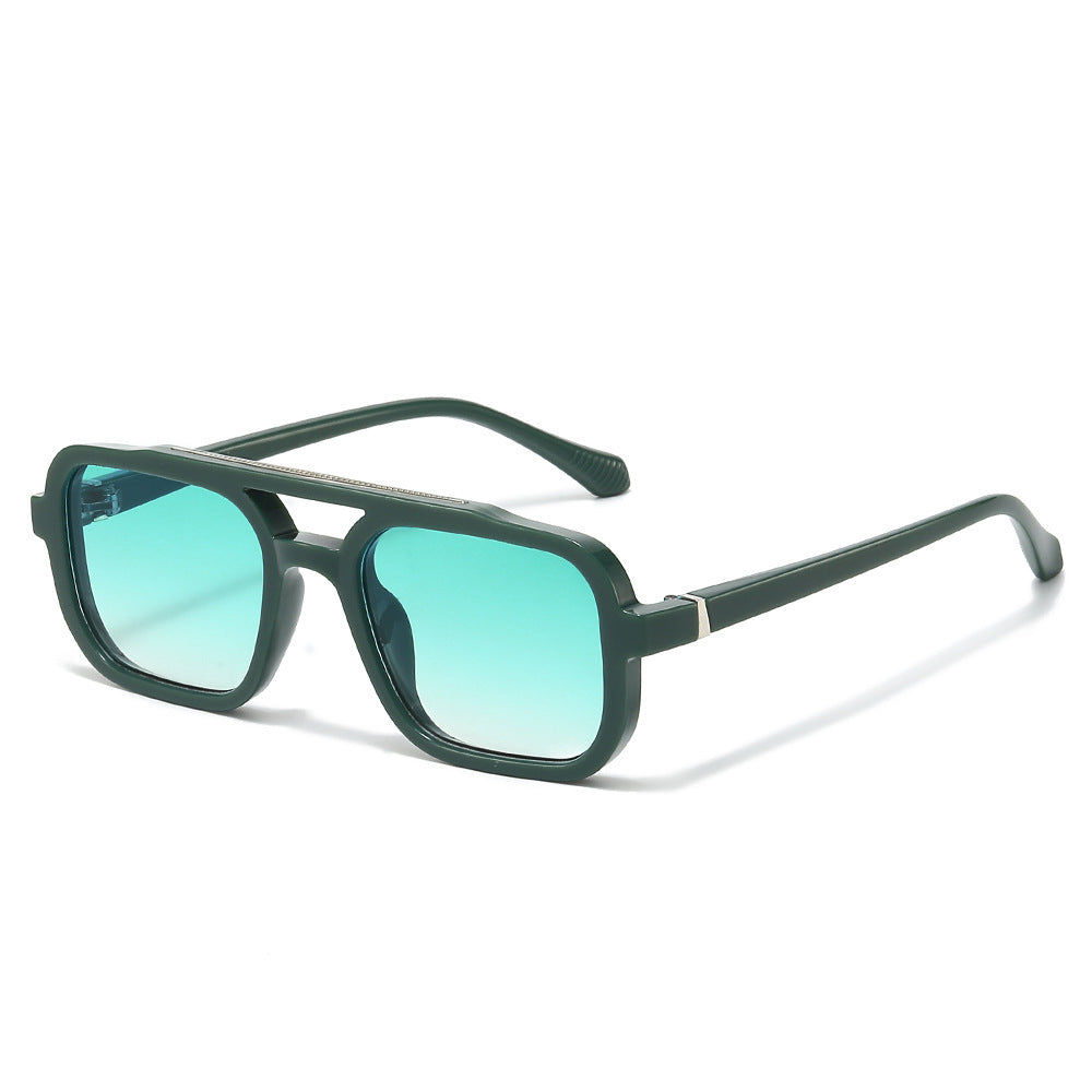 Retro-Inspired Bold Frame Sunglasses Stornfield
