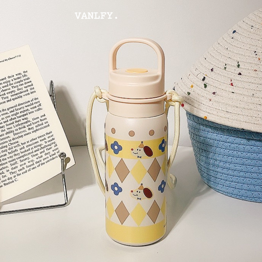 Women's insulated drink bottle with continuous animal design and carrying strap Stornfield