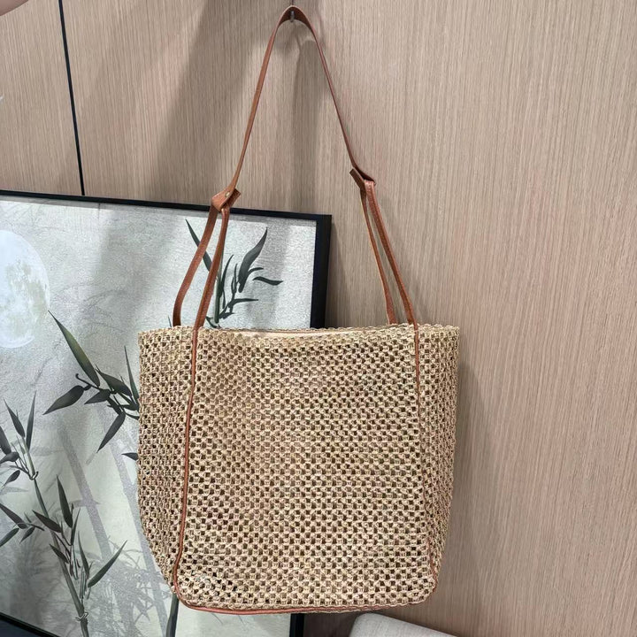 Fashionable mesh tote bag with leather handles Stornfield