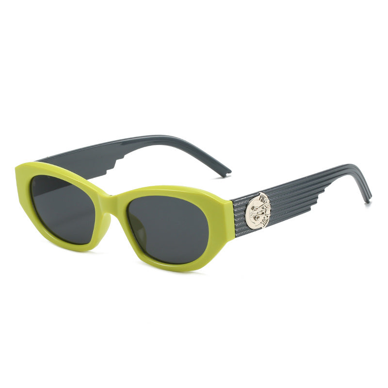 Stylish Retro-Inspired Frame Sunglasses Stornfield