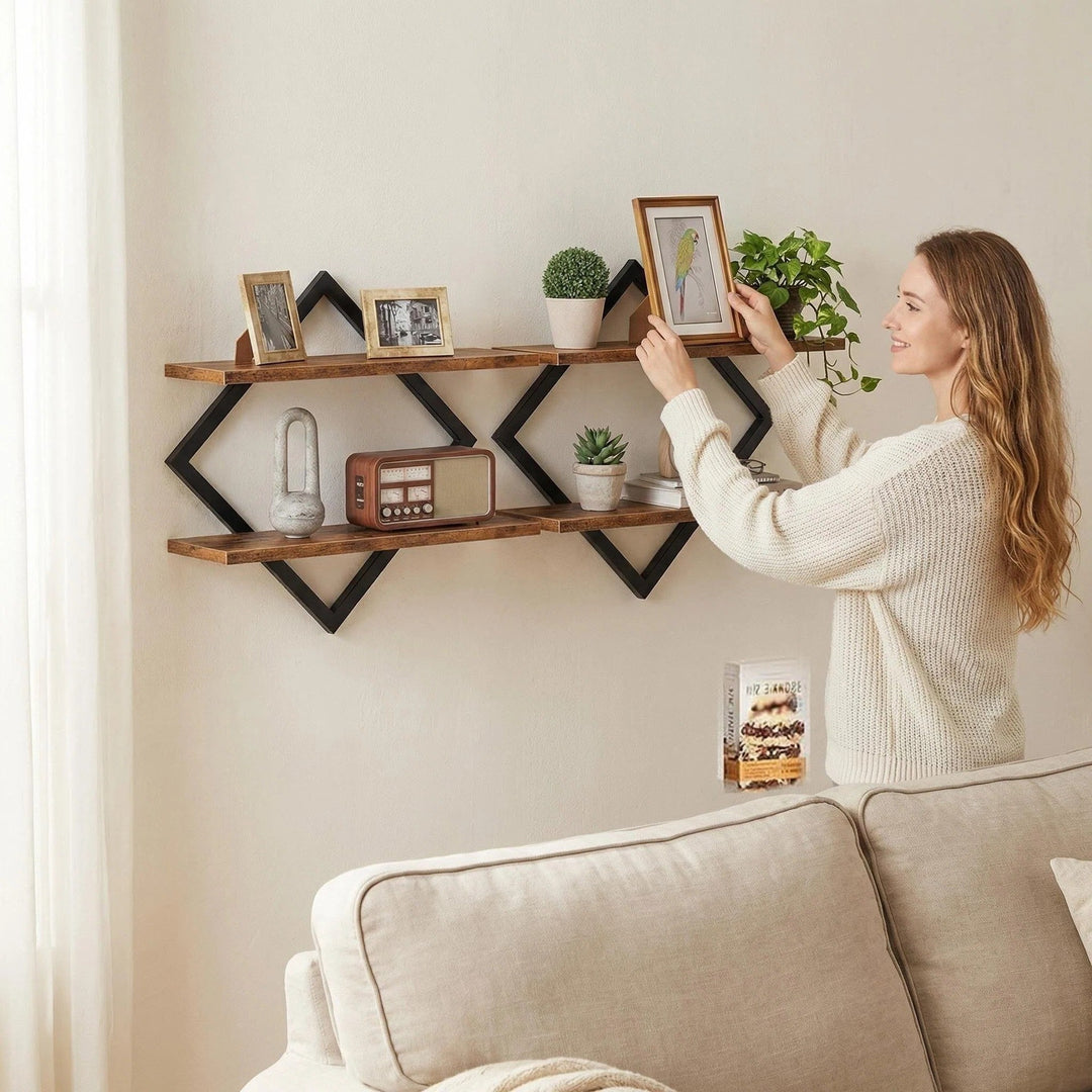 Wall shelf with modern zigzag design Stornfield