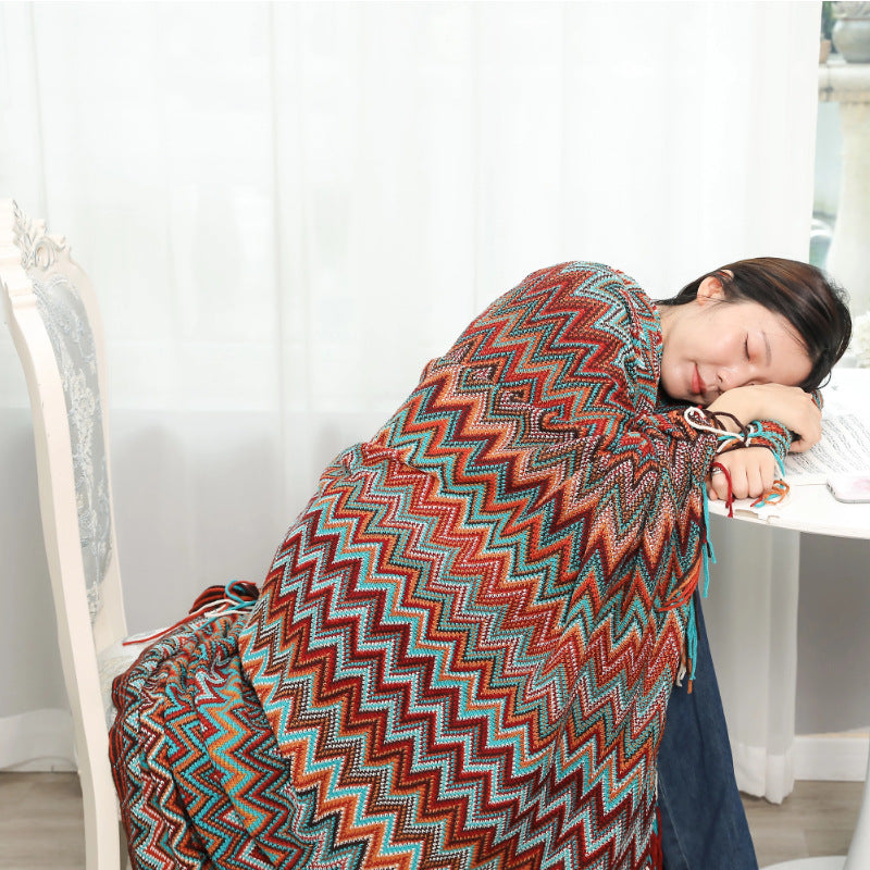 Ladies Decorative Zigzag Pattern Blanket Stornfield
