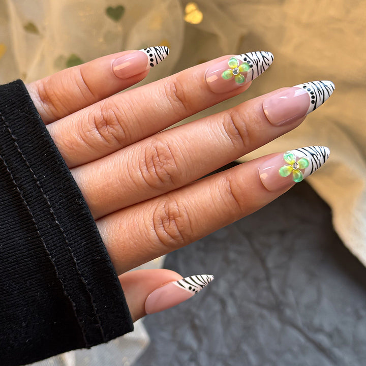 Artistic Nail Decoration Set Stornfield