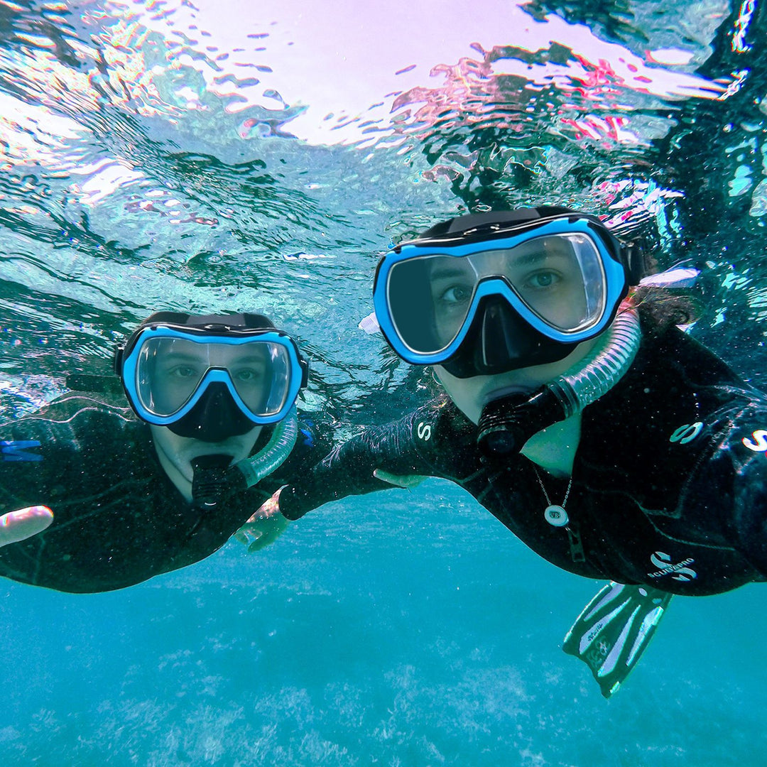 Diving mask with wide field of vision by Stornfield