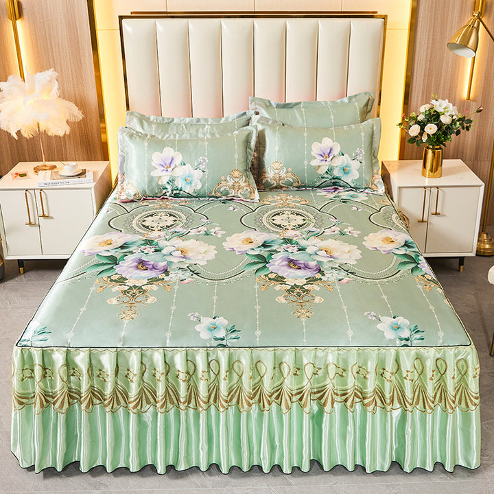 Ladies daybed cover with playful bear motif Stornfield