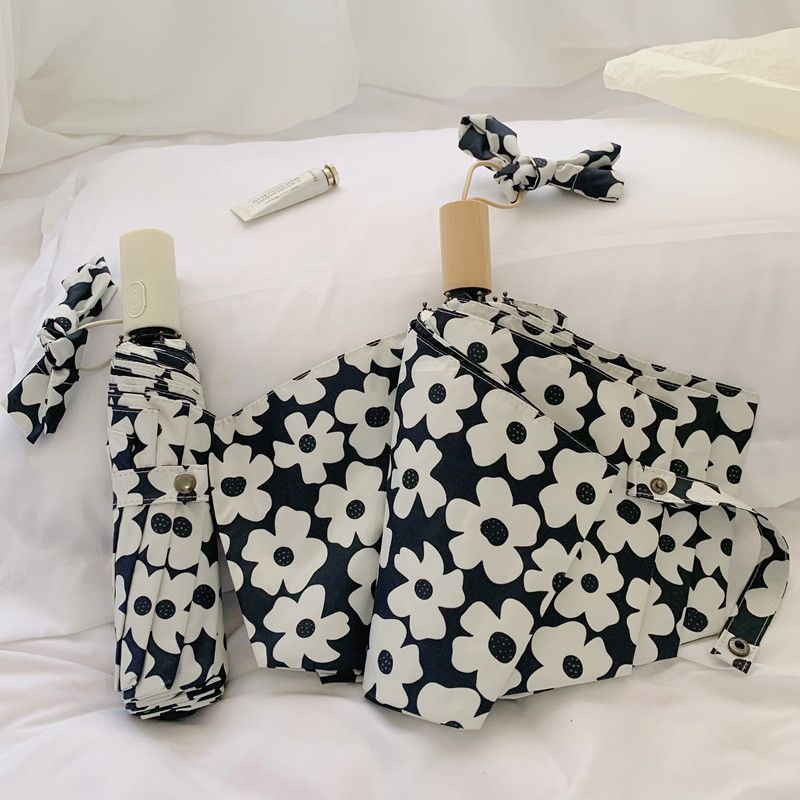 Women's Foldable Umbrella with Durable Fabric Surface Stornfield