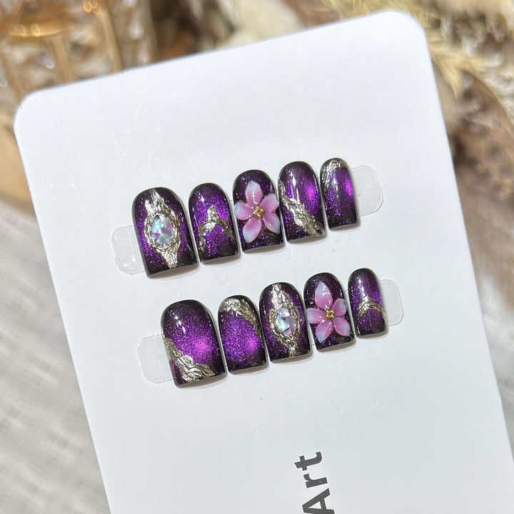 Elegant Floral Press-On Nail Set with Glitter Accents Stornfield