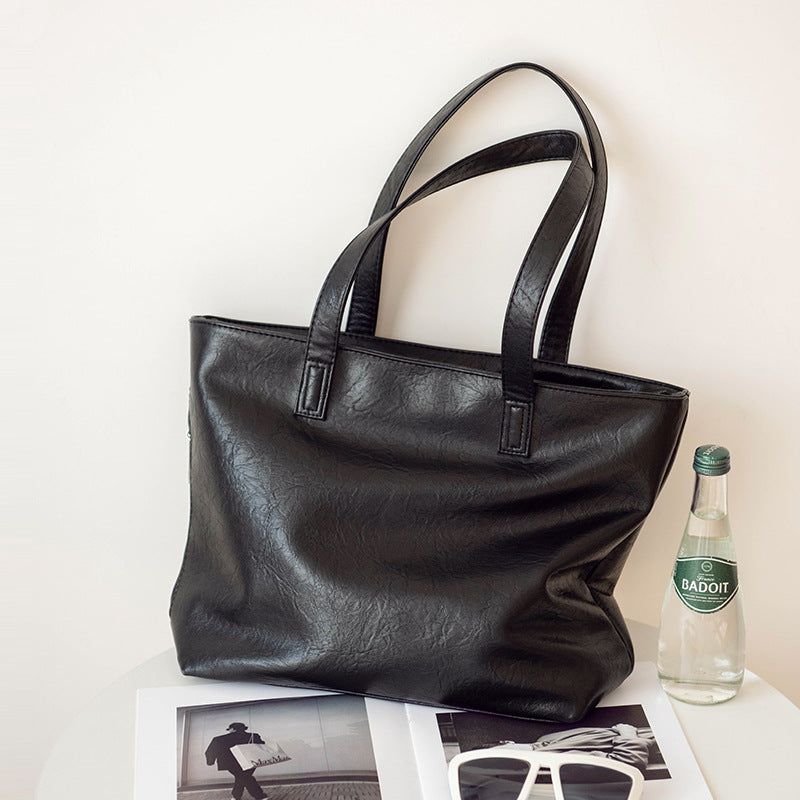 Luxurious Leather Tote Bag Stornfield
