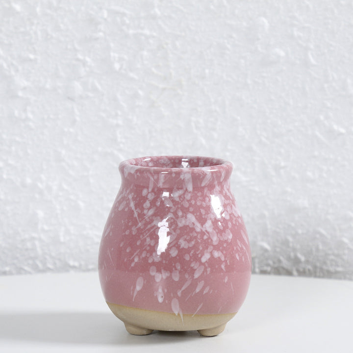 Contemporary Curved Ceramic Vase Stornfeild