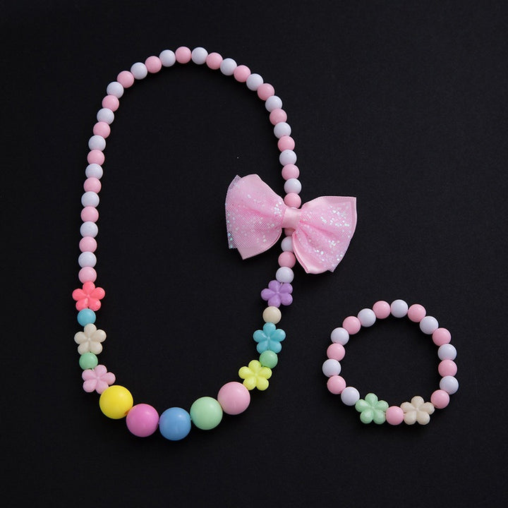 Jewelry set with floral motifs Stornfield