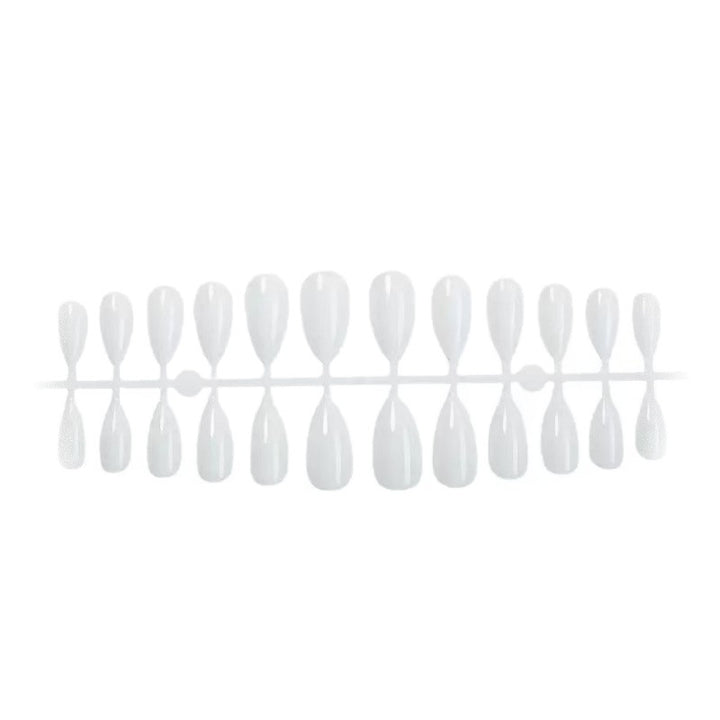 Nail extension form Stornfield