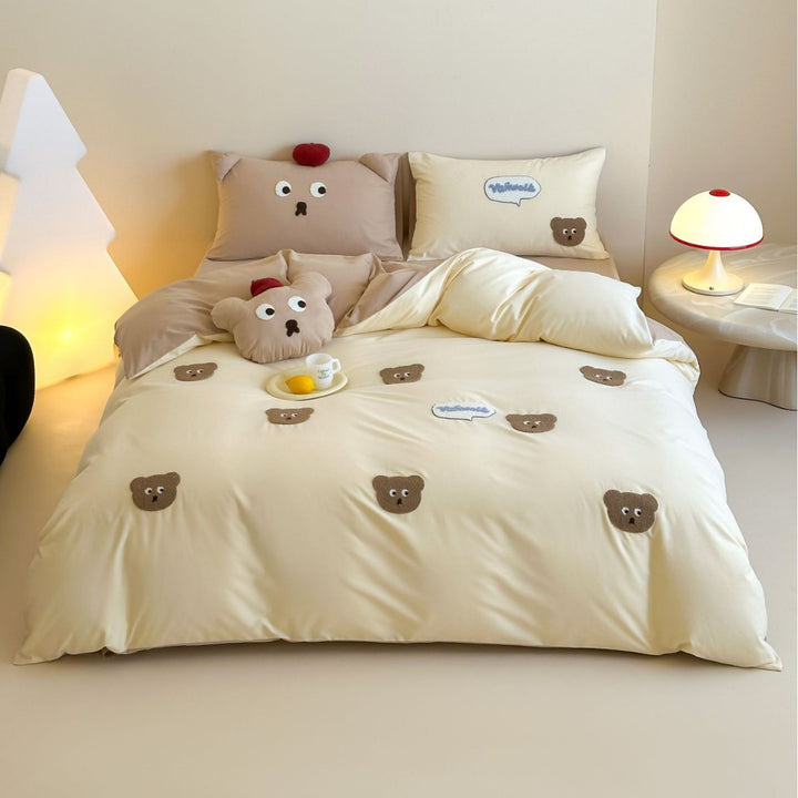 Bedding set with appliquéd cuddly rabbits, ruffle edge and soft cotton blend
