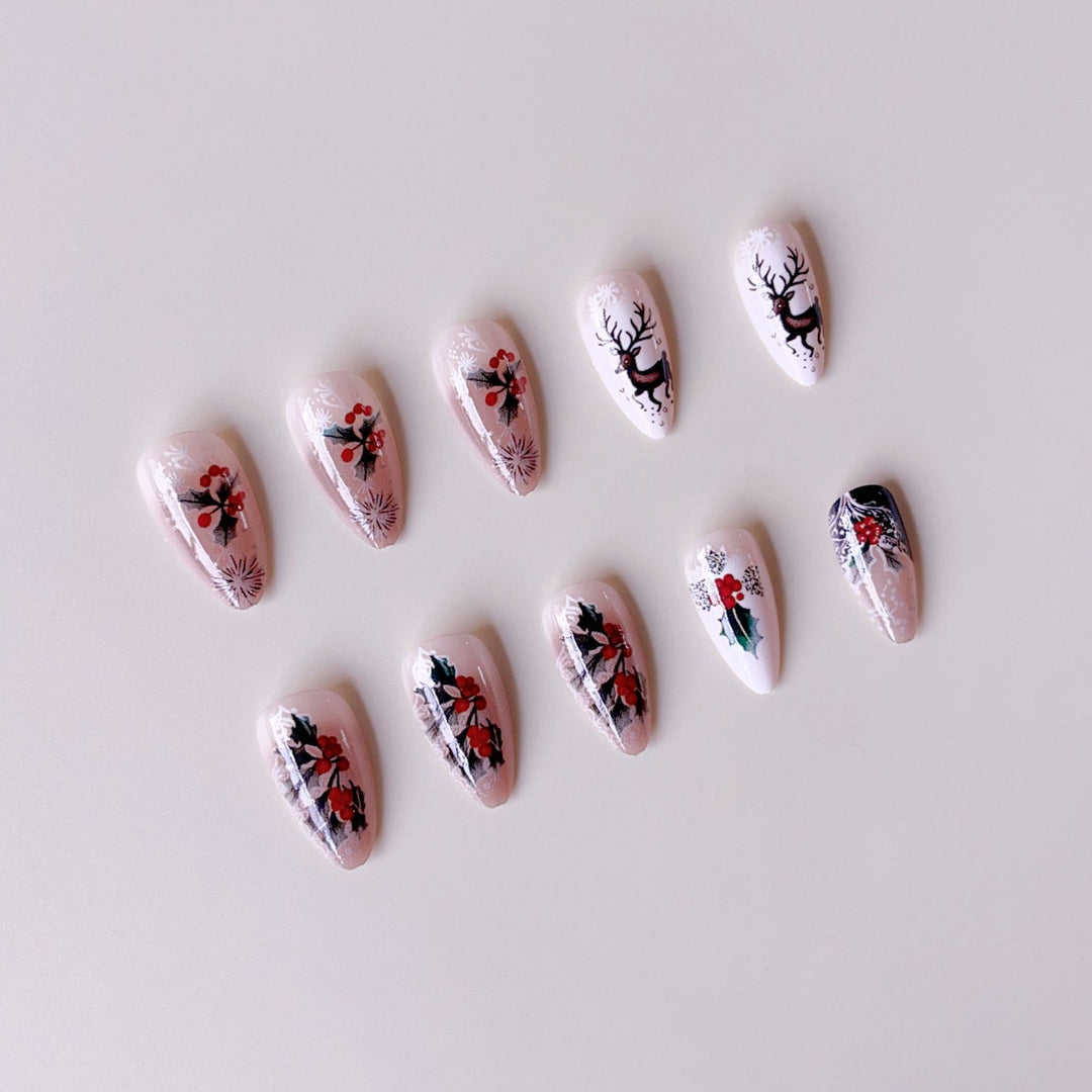 Artificial nail set with wintry motifs and festive designs Stornfield