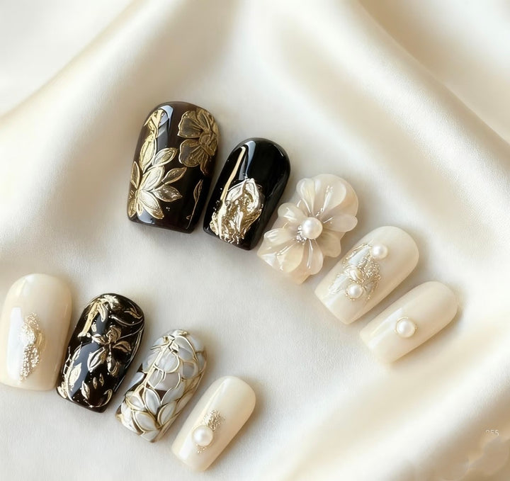 3D Floral Press-On Nail Art Set with Elegantly Crafted Designs