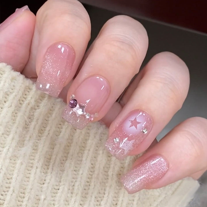 Glamorous designer nails Stornfield