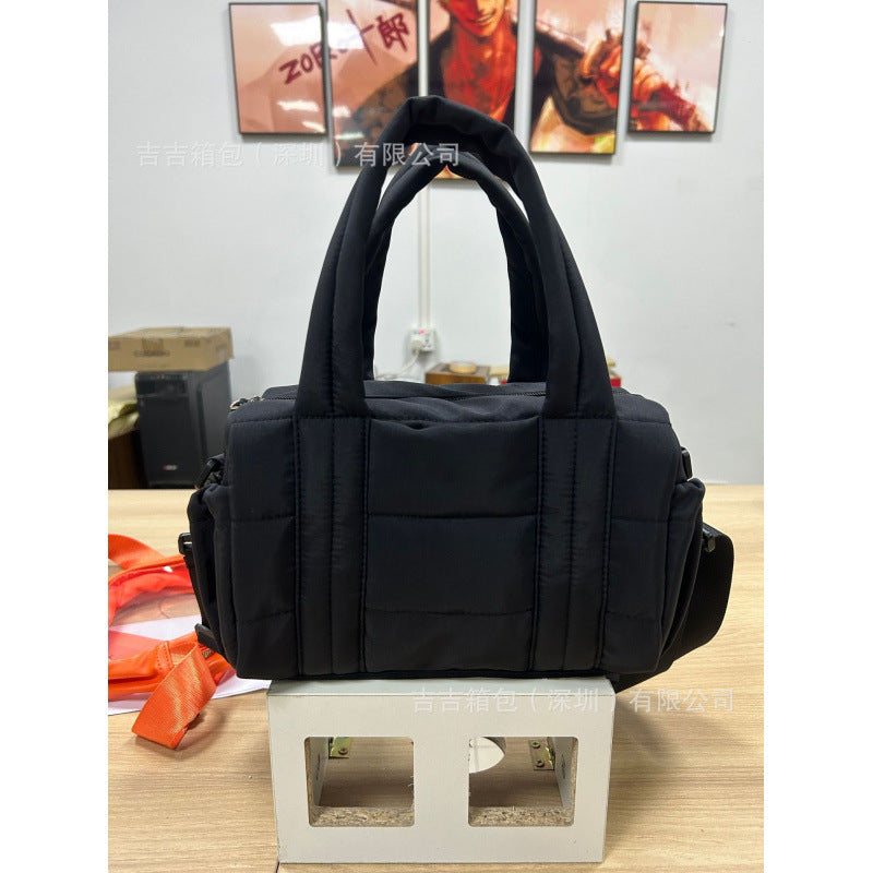 Fashionable Wearable Handbag with Flexible Carrying System Stornfield