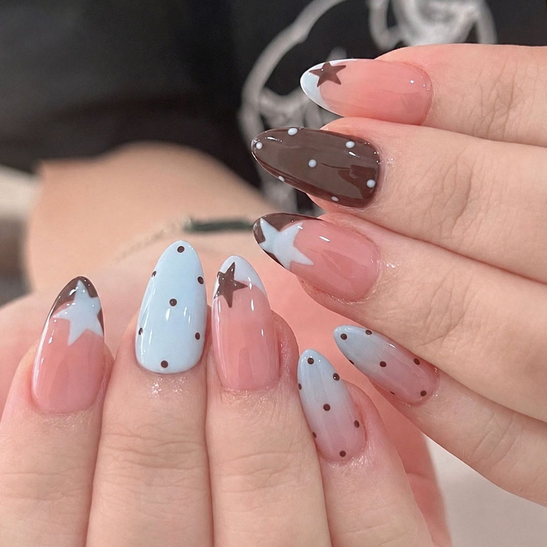 Creative Nail Art Set with Sparkling Stars and Dots Stornfield