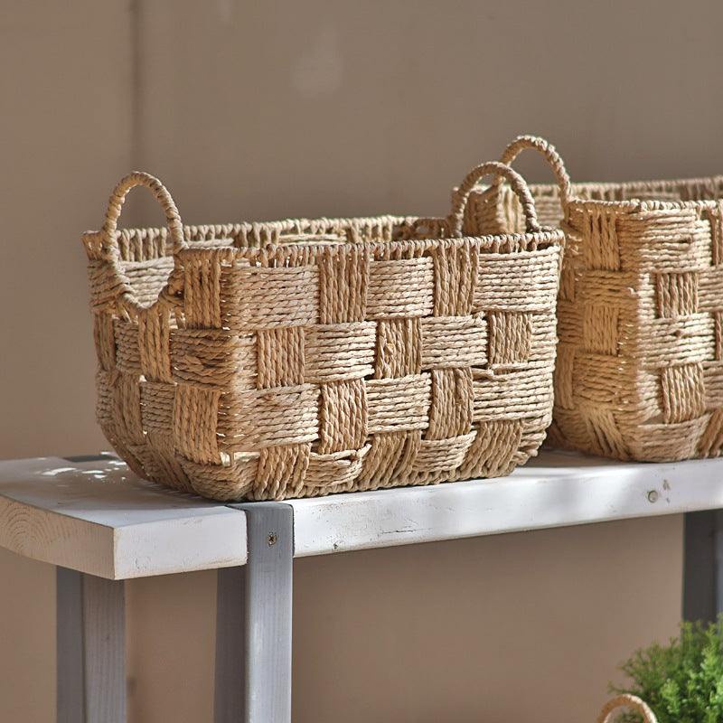 Handmade storage basket with practical handle Stornfield