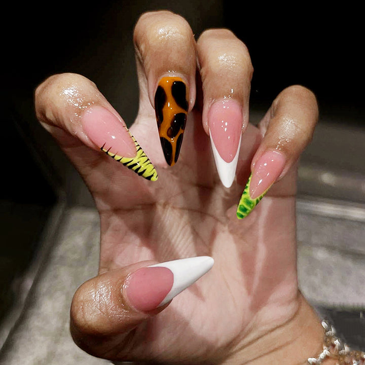 Artistic Stiletto Nail Kit Stornfield