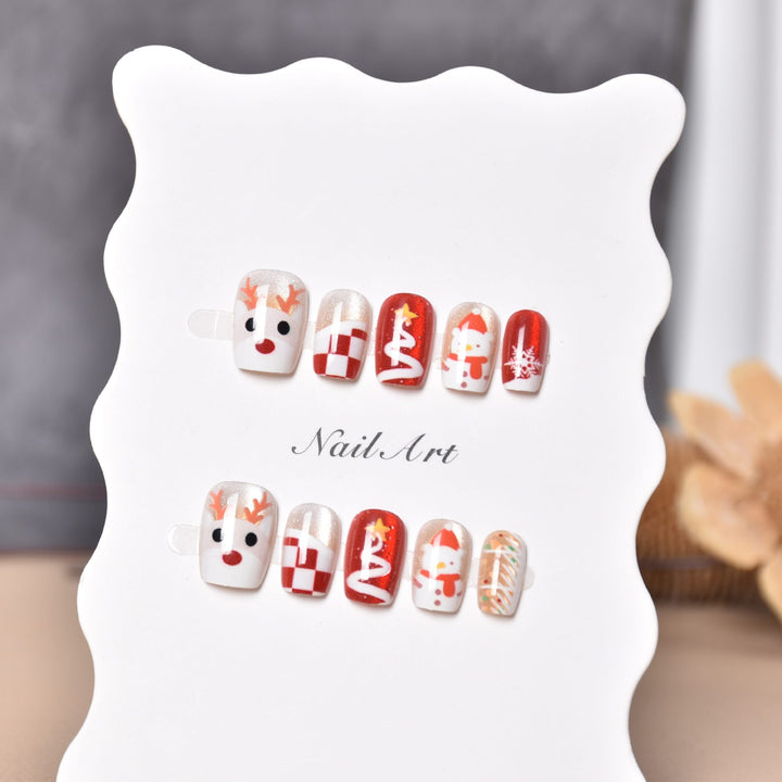 Festive Character-Themed Press-On Nail Art Stornfield