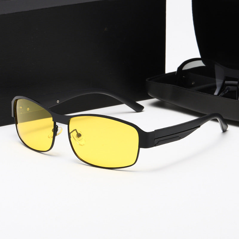 Ladies sporty sunglasses with robust metal frame and polarized lenses Stornfield