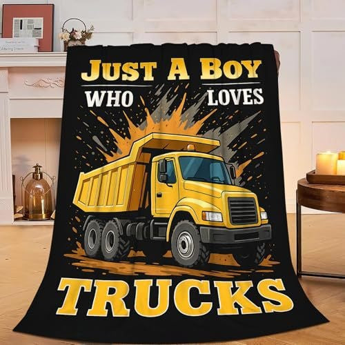 Fun Tropical Pineapple-Themed Fleece Throw Blanket