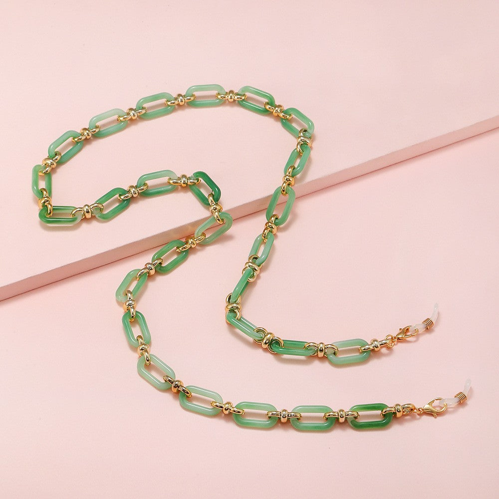 Fashionable sunglasses with chain pendant Stornfield