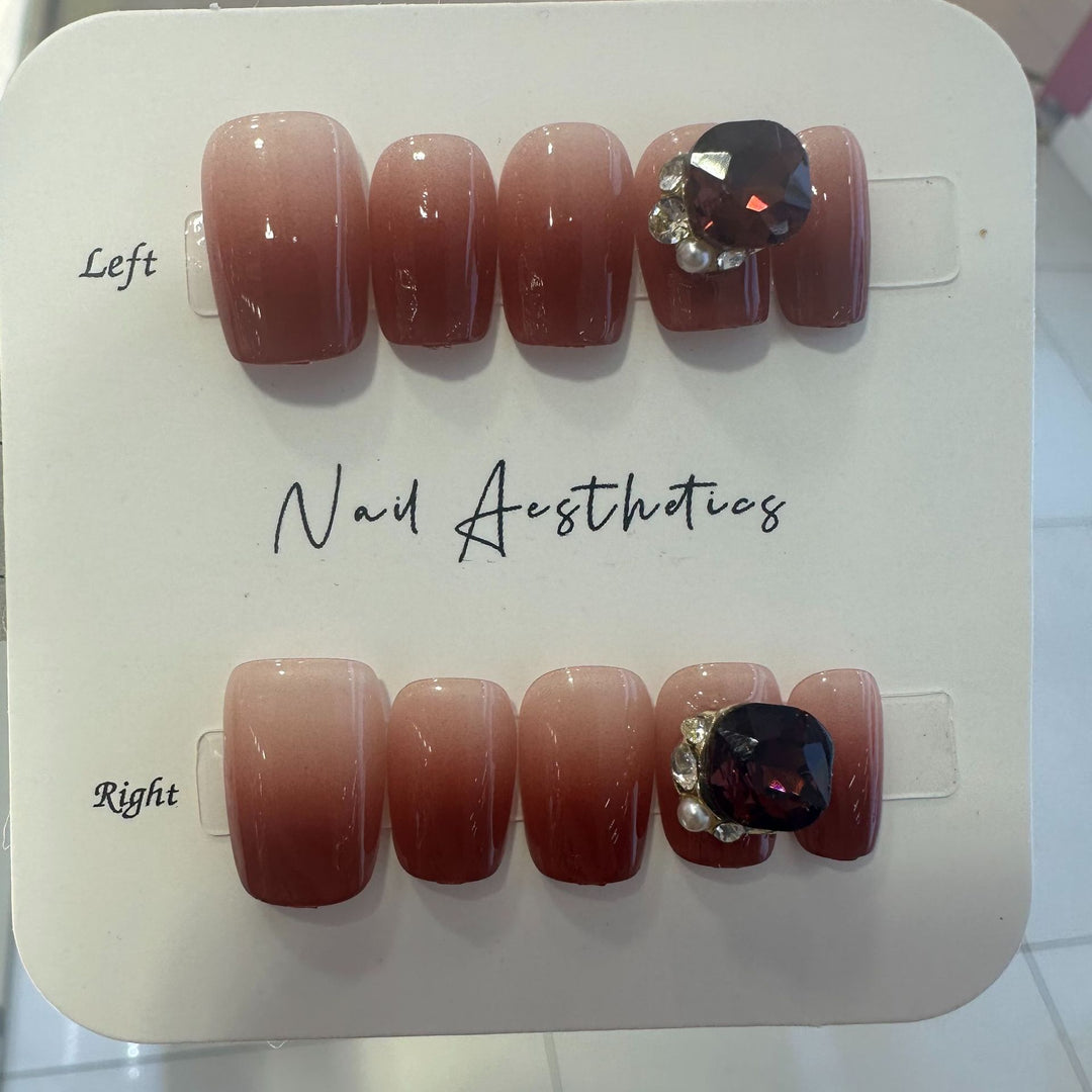 Glamorous Press-On Nail Set Stornfield