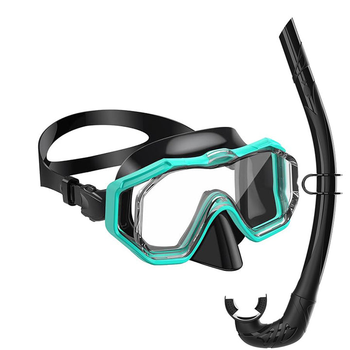 Diving equipment set with ergonomic diving mask and flexible snorkel Stornfield