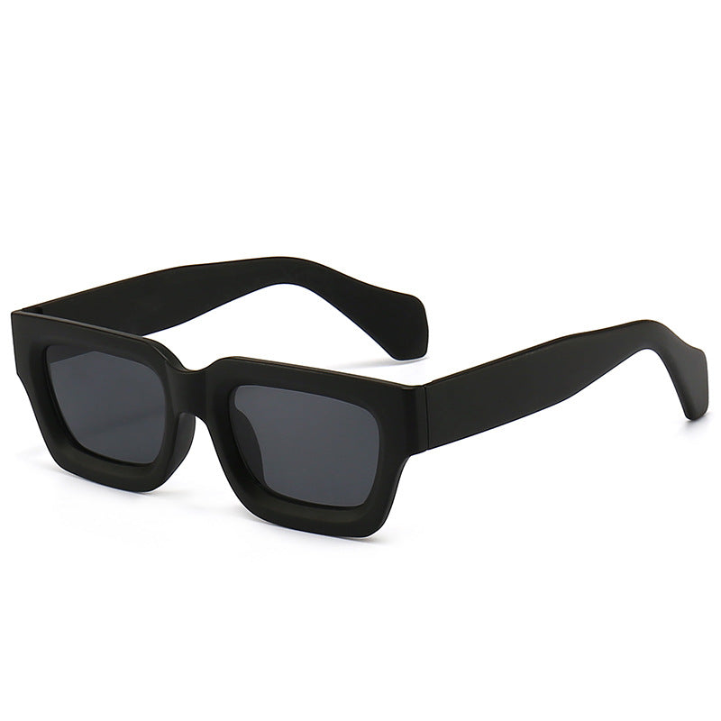 Women's trendy sunglasses with sturdy and transparent frame Stornfield