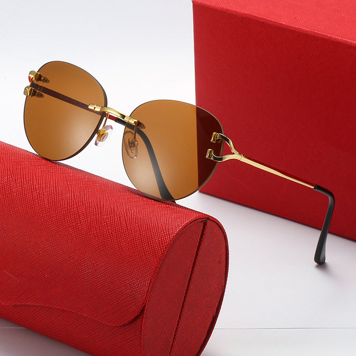 Ladies elegant Cat-Eye sunglasses with gold accents and UV protection Stornfield
