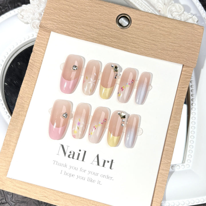 Artistic Press-On Nail Kit