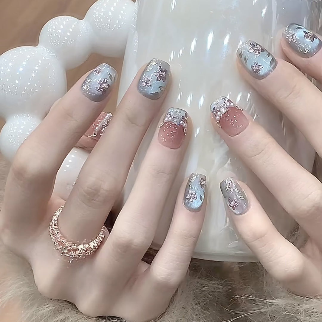 Premium Decorative Press-On Nail Set with Floral Elements