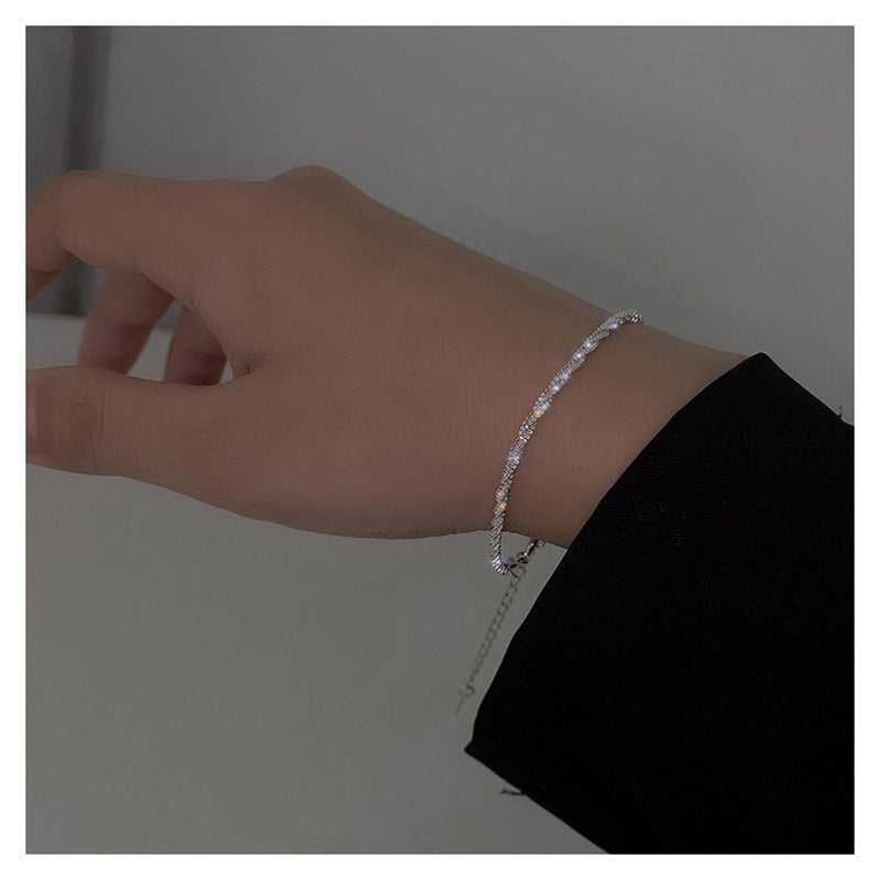 Dainty Textured Chain Necklace Stornfield
