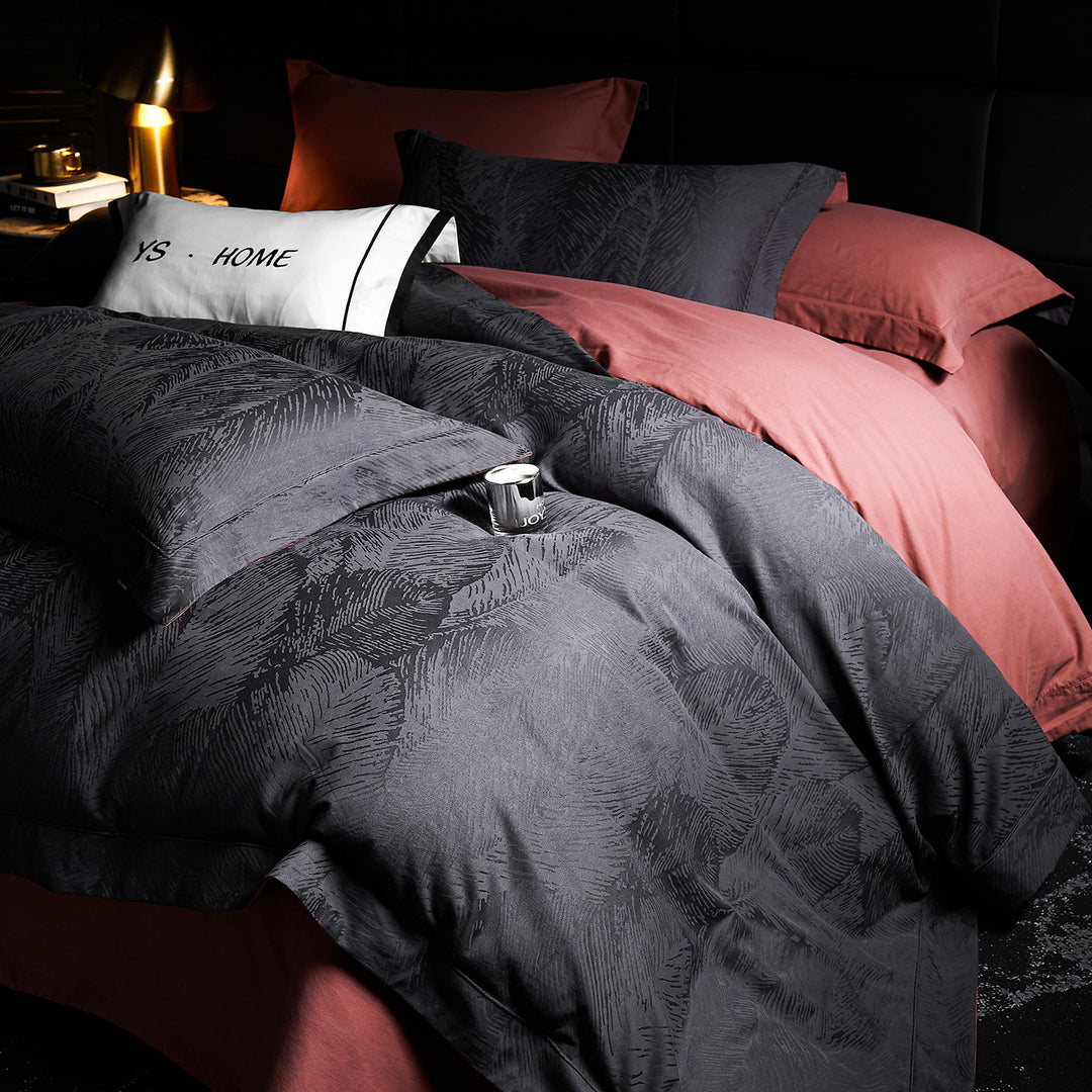 Luxurious cotton satin bed linen set with jacquard structure