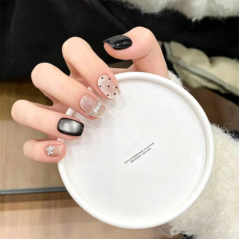 Artificial nail set with sparkling glitter accents Stornfield